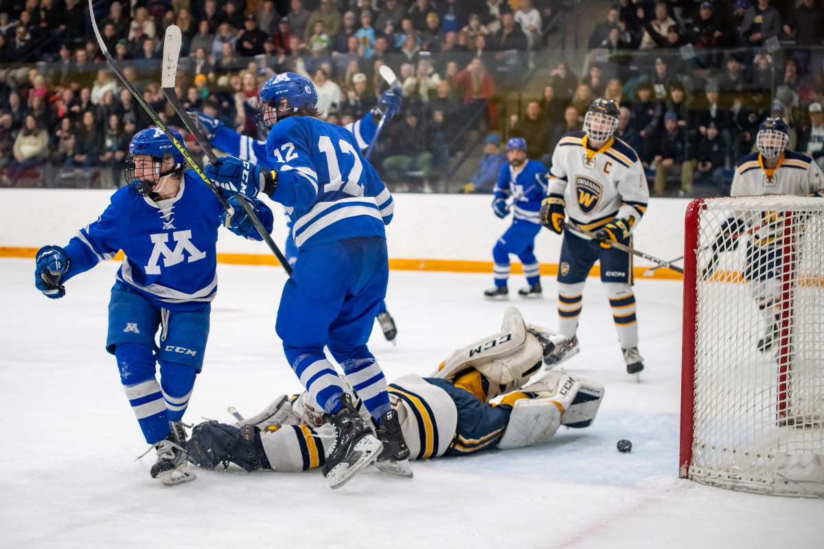 Minnetonka vs Wayzata Feb2-23 Earl Ebensteiner62